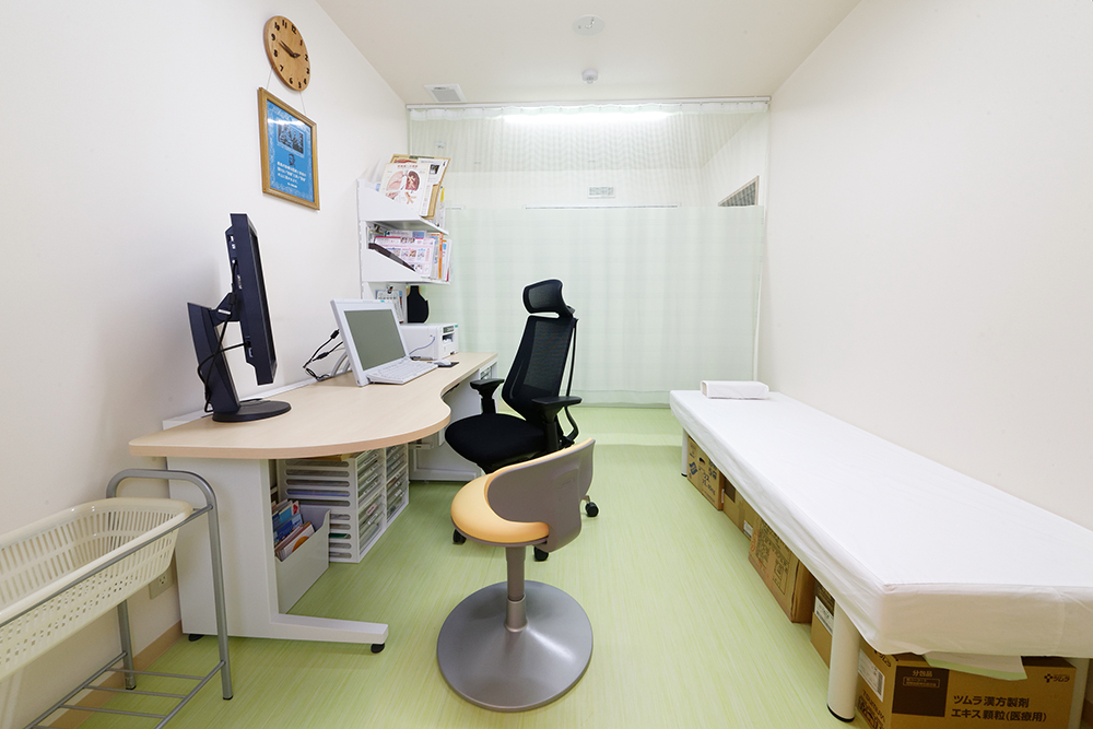 診察室（2室、2名の医師による診察体制）
